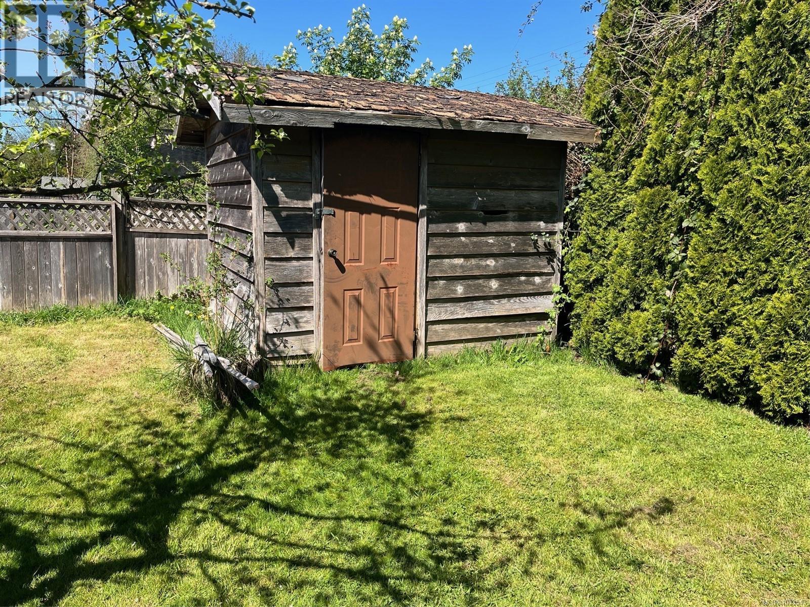 1646 Maquinna Ave, Comox
