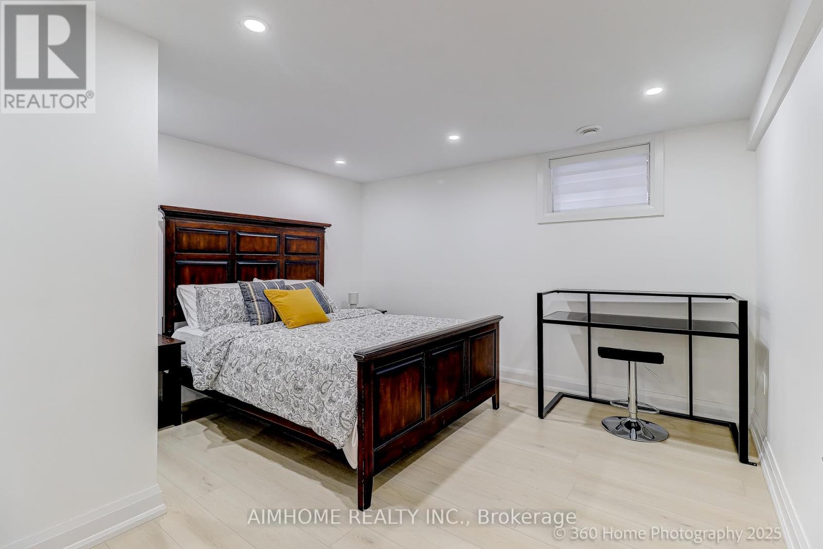 179 OXFORD STREET - 23