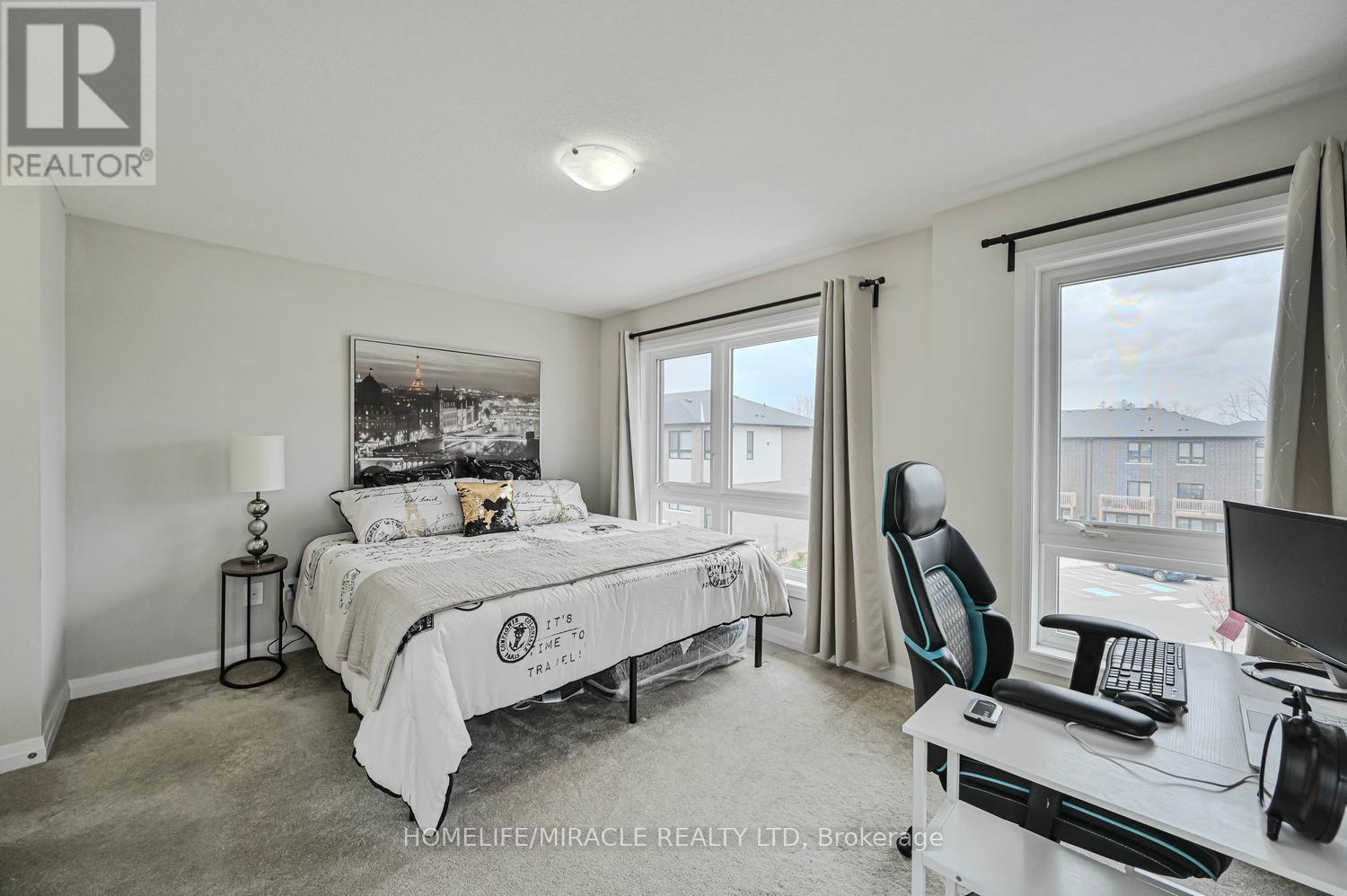 #34 720 GREY STREET - 11