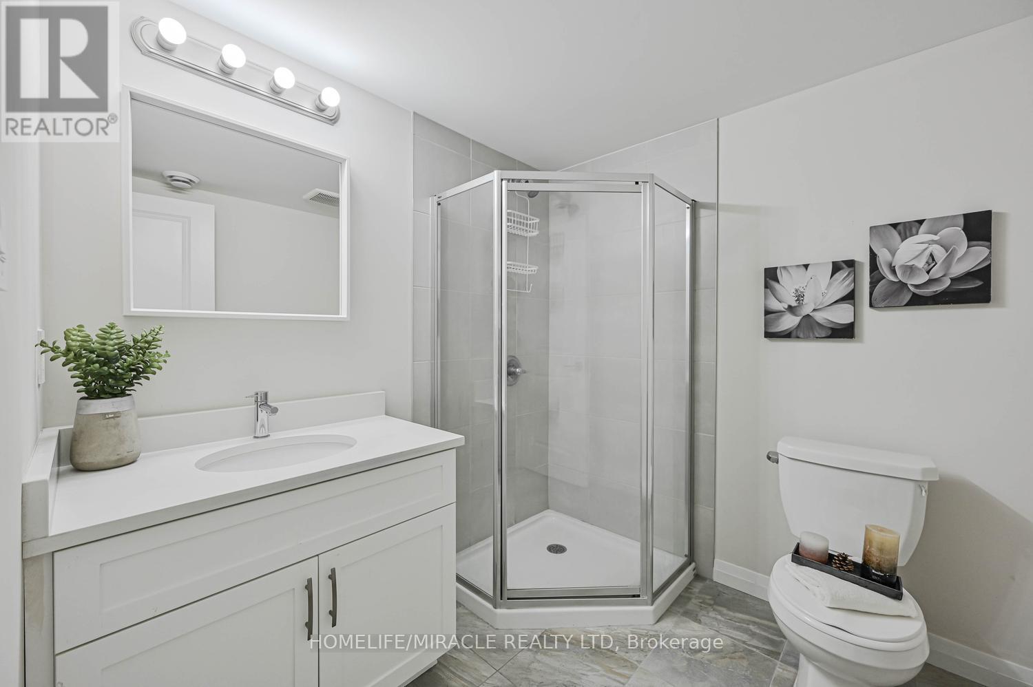 #34 720 GREY STREET - 20