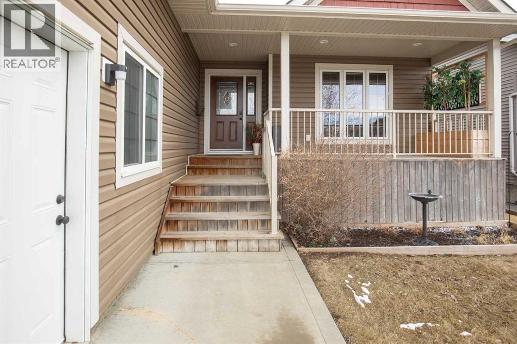 45 Emily Crescent, Lacombe