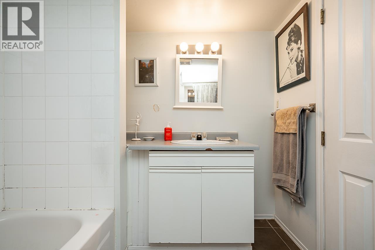 3 Bed, 2 Bath House for Sale in Vancouver – 1623 E 12TH AVENUE, Vancouver - Image 29