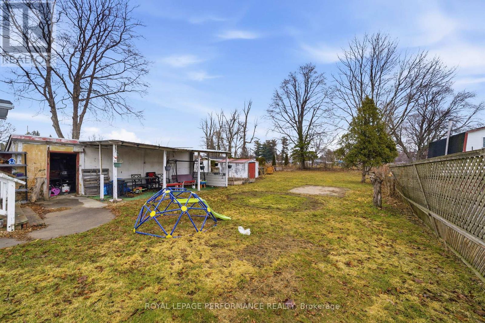 1121 HEBERT STREET - 26