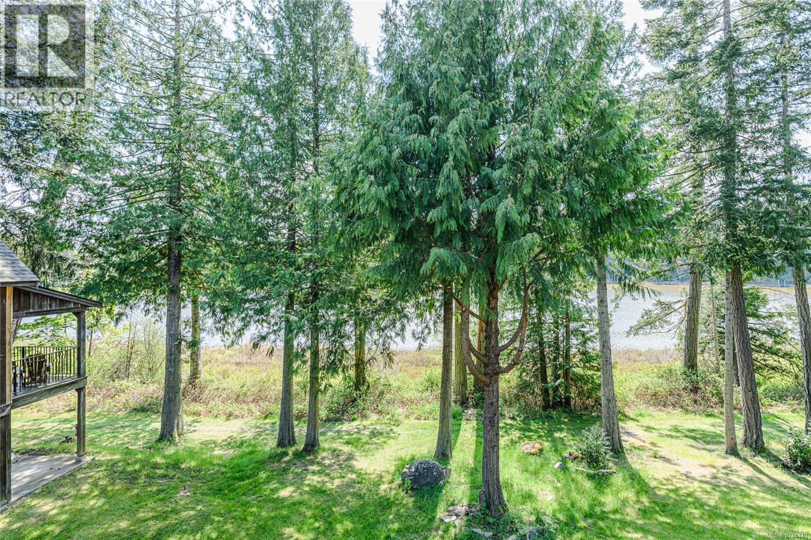 #36 315 Robinson Rd - 16