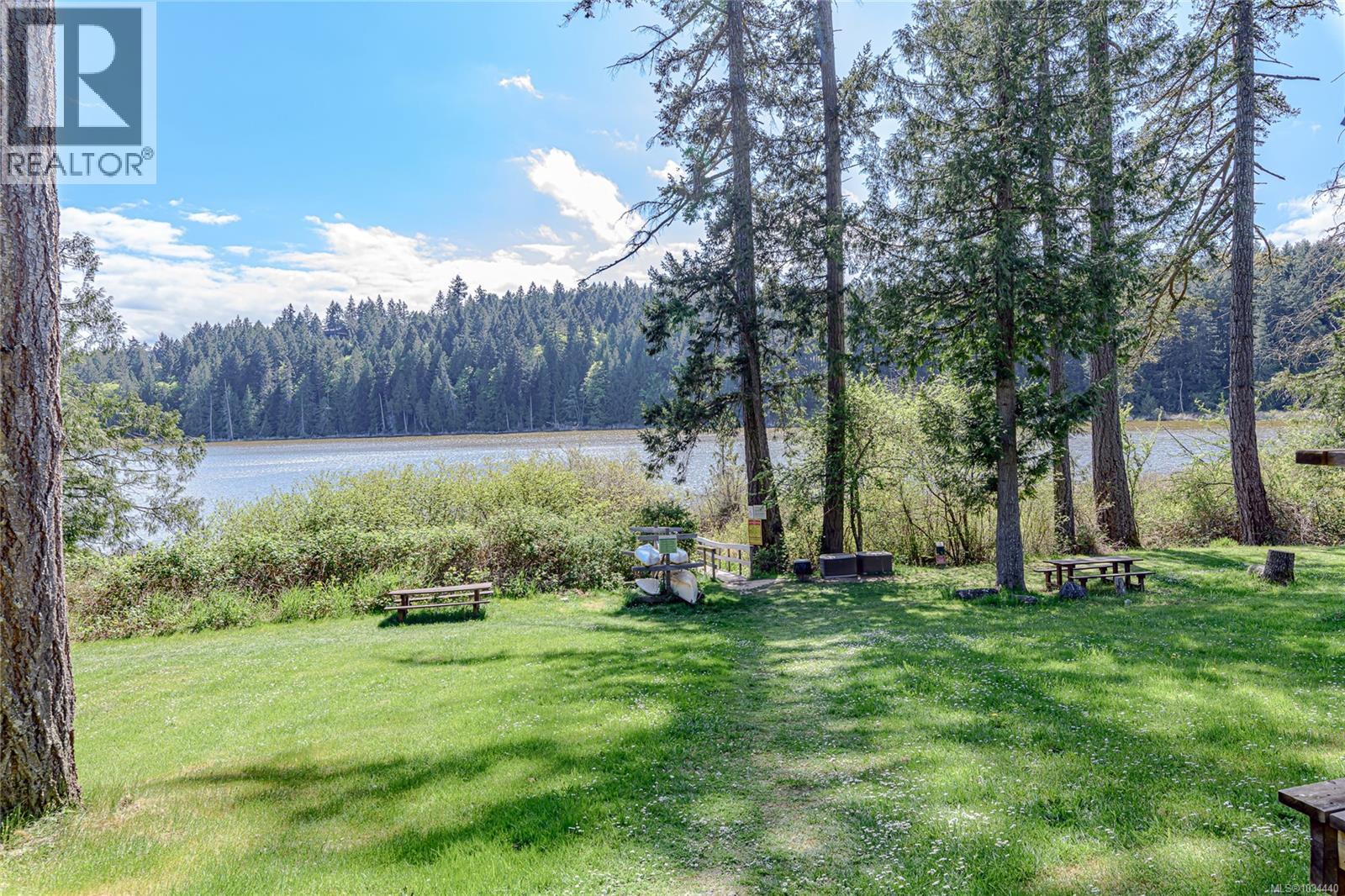 #36 315 Robinson Rd - 34