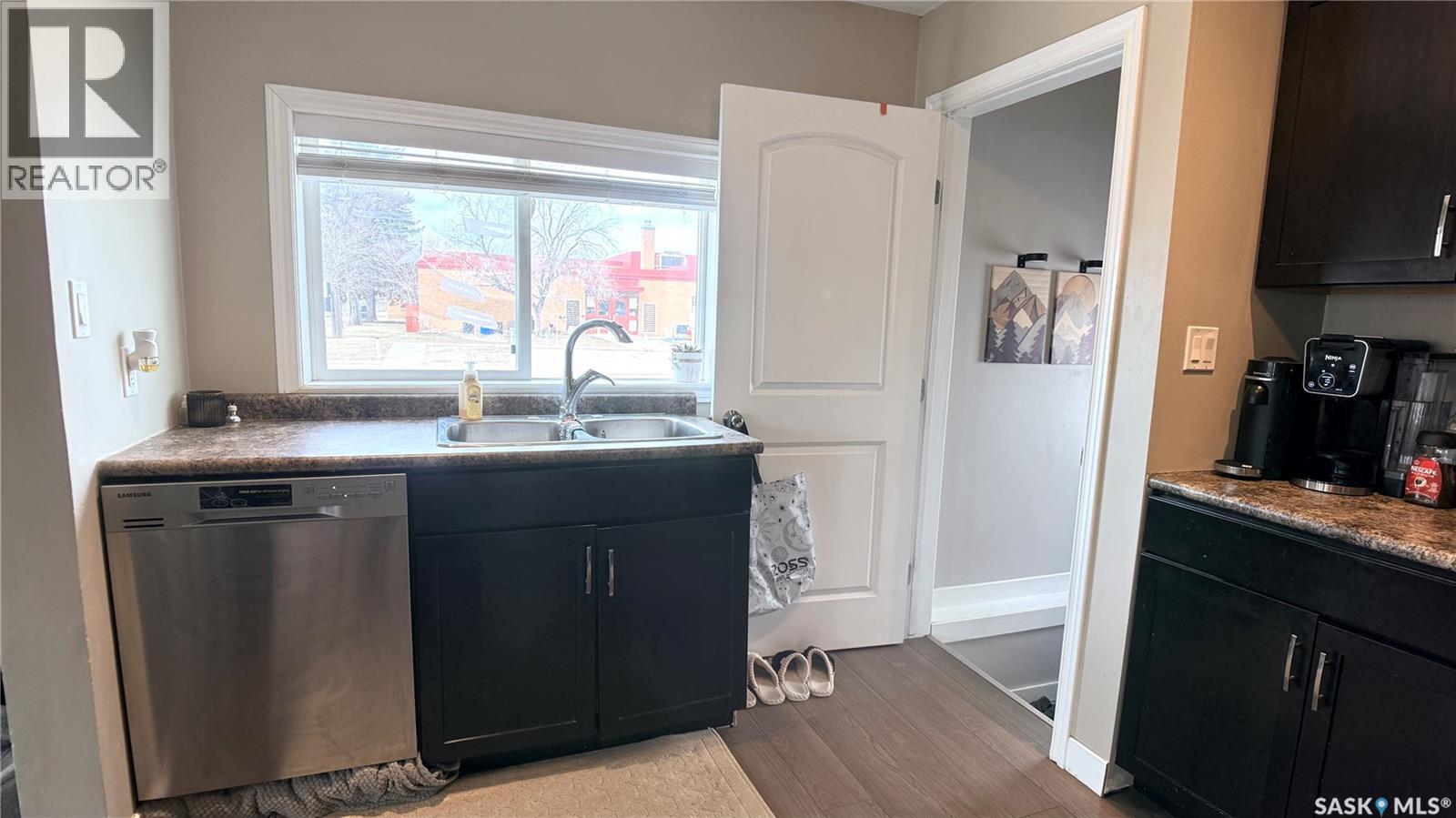 1537 Second STREET - 11
