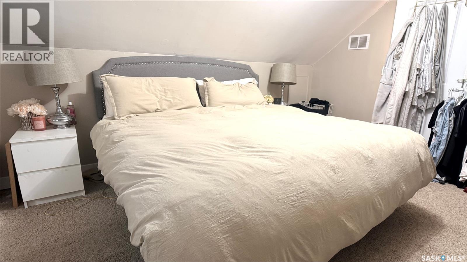 1537 Second STREET - 18