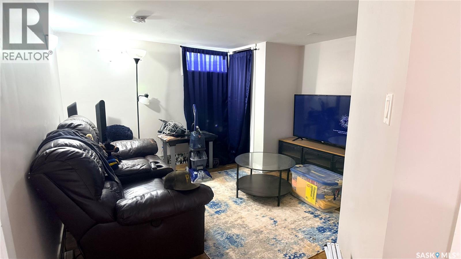 1537 Second STREET - 28