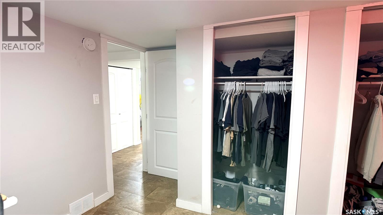 1537 Second STREET - 32