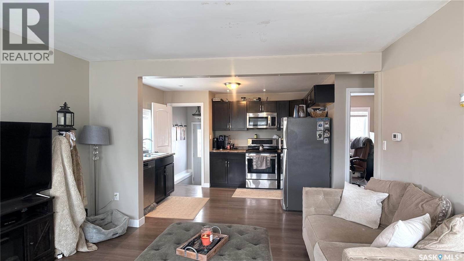 1537 Second STREET - 9