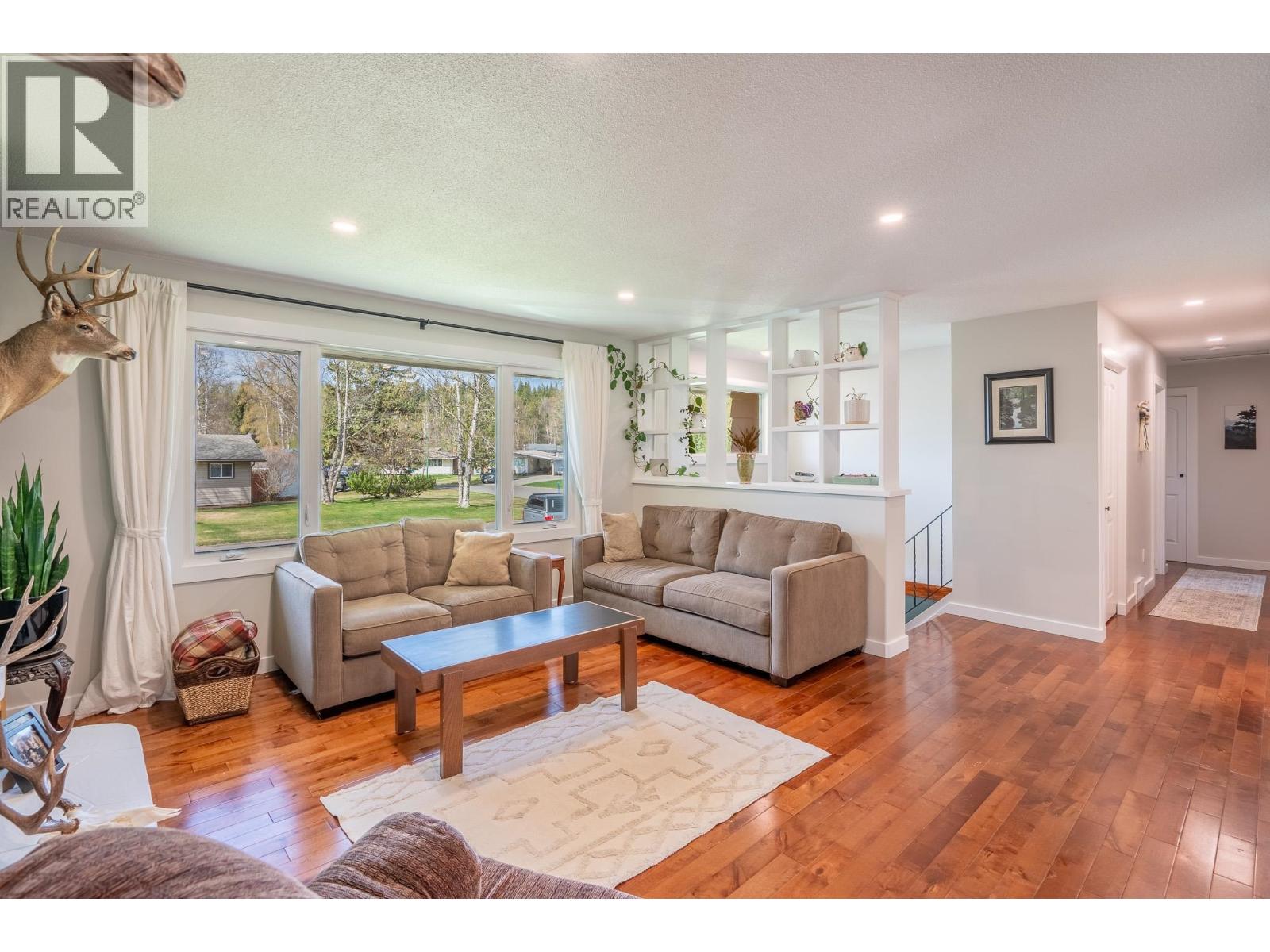 5754 TRENT DRIVE - 14