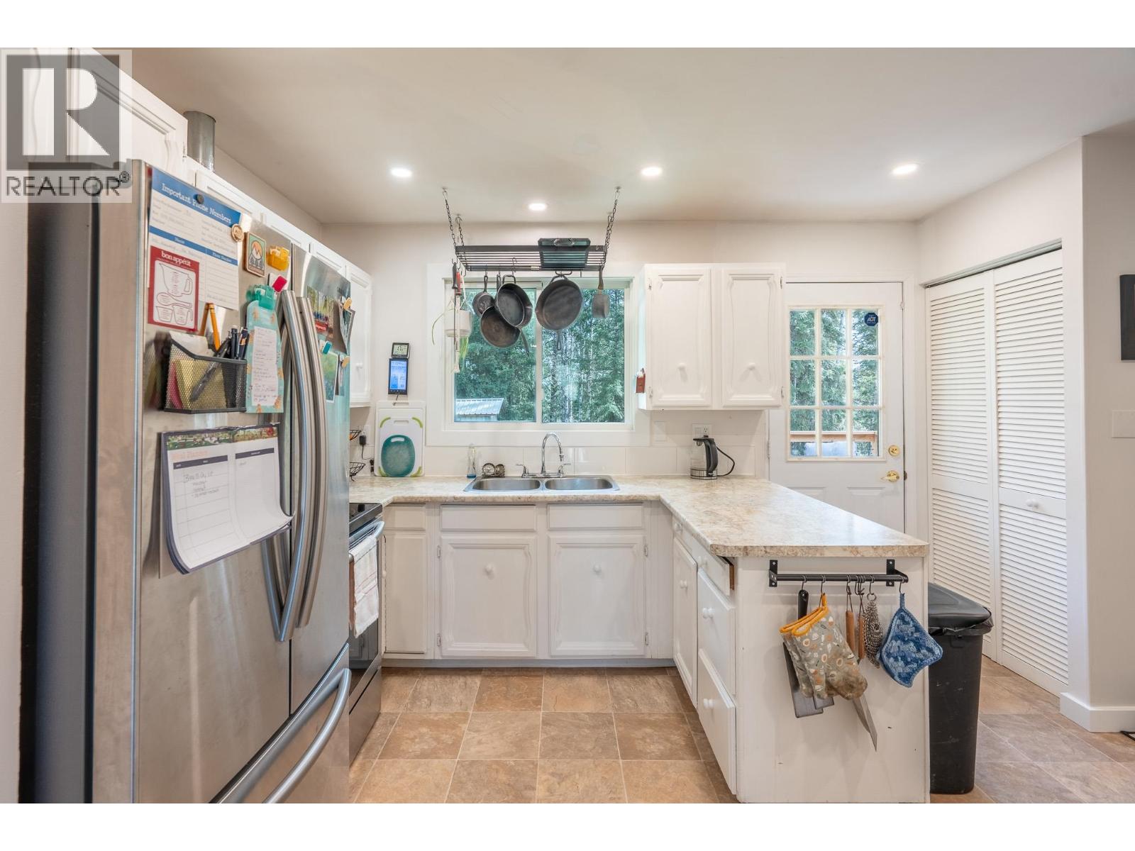 5754 TRENT DRIVE - 18