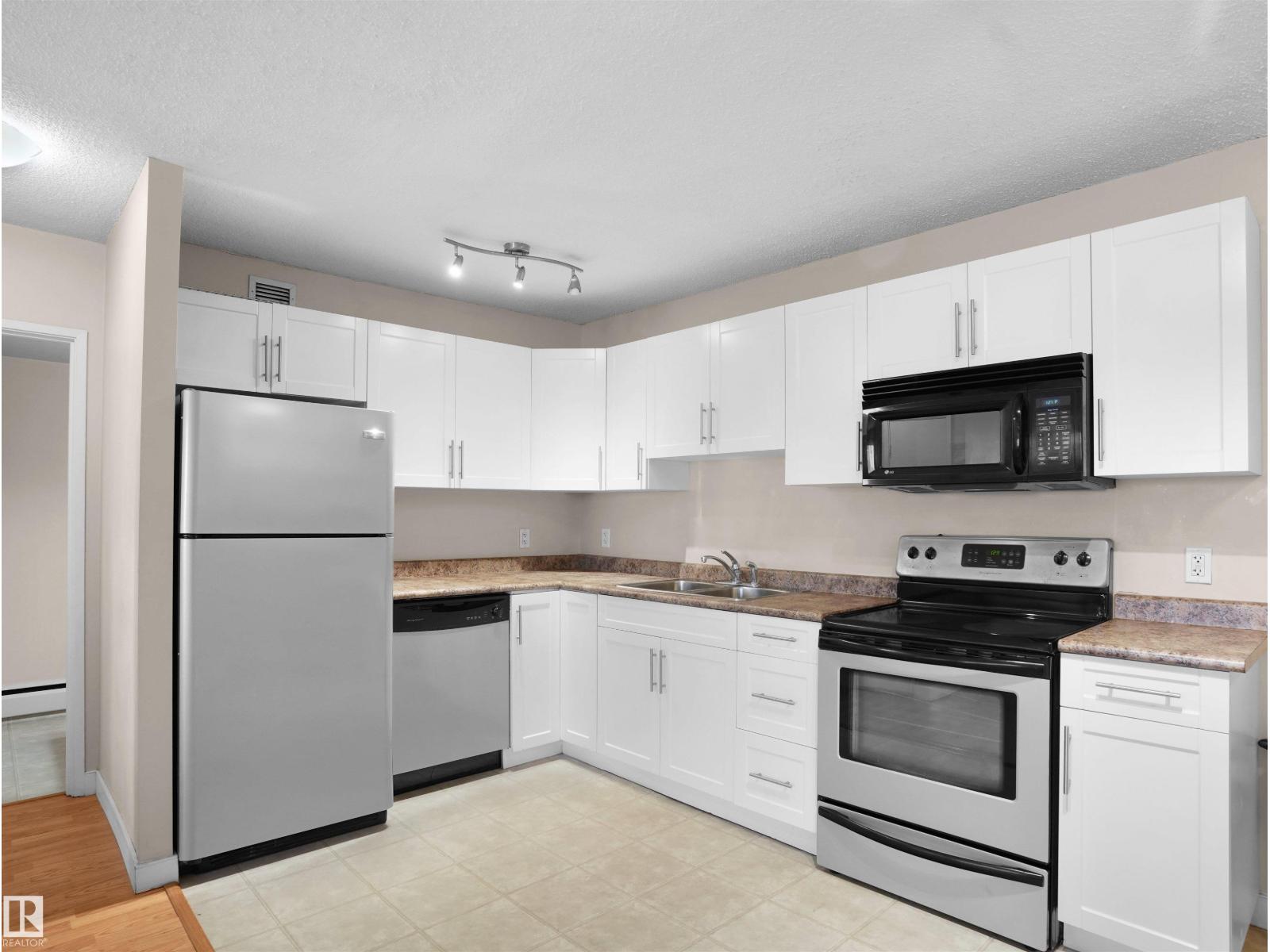 #307 9710 105 ST NW, Edmonton