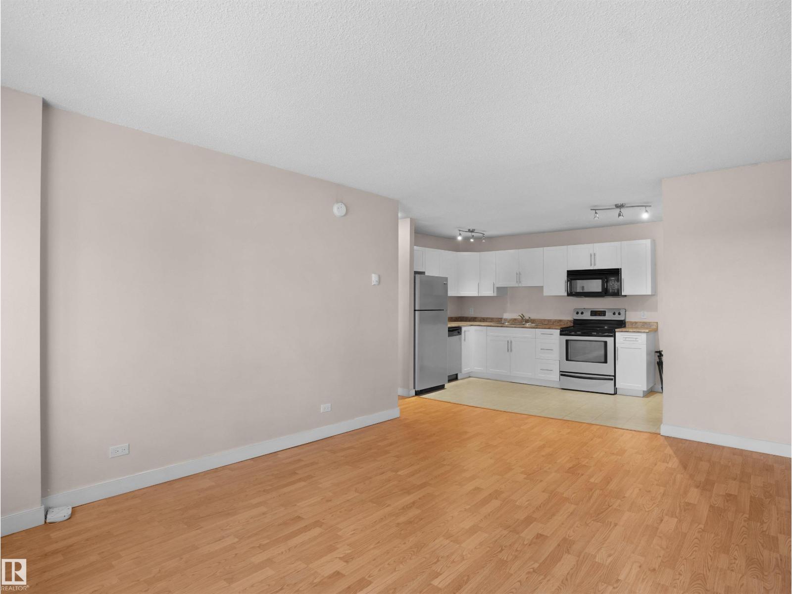 #307 9710 105 ST NW, Edmonton