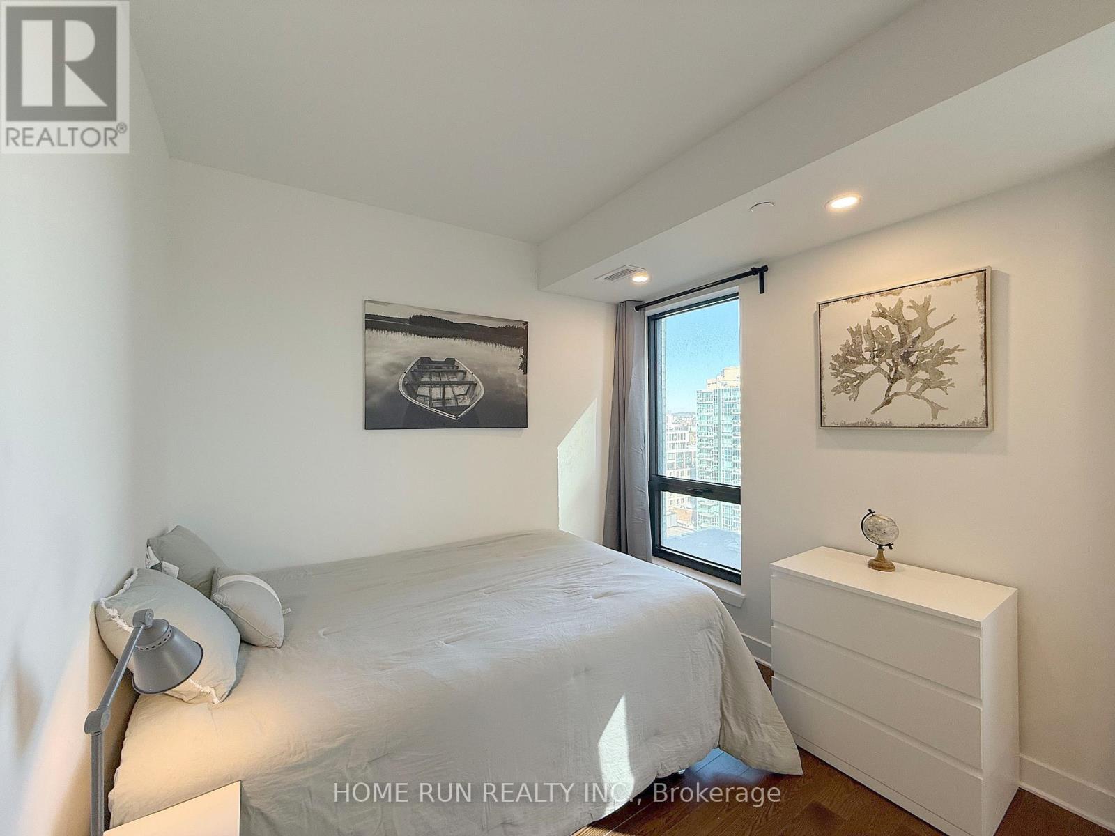 #1103 180 GEORGE STREET - 17