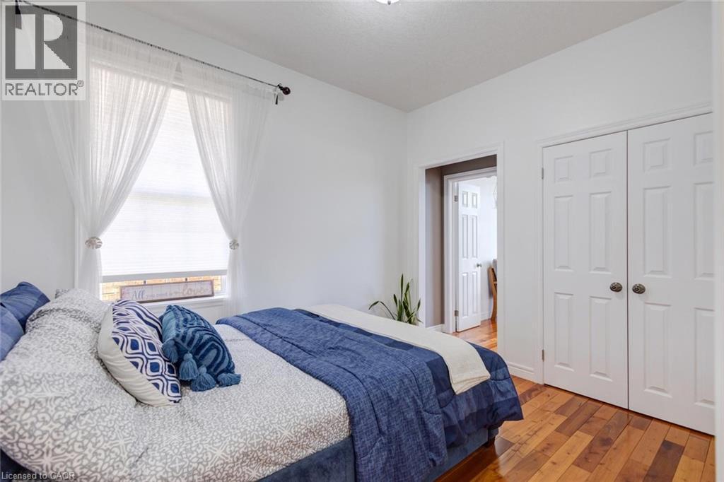 483 PARROTT Place - 16