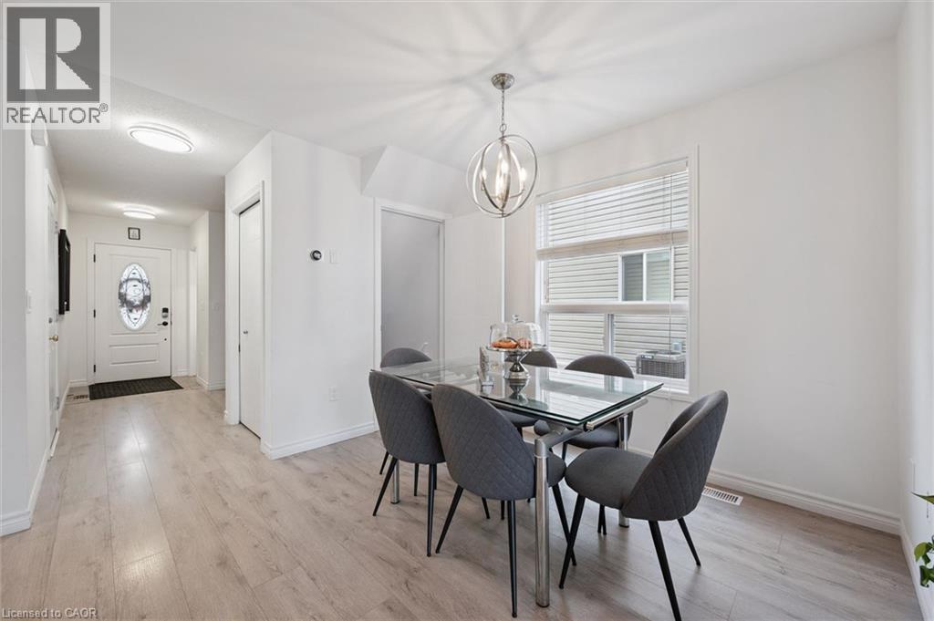 11 PATTON Drive, Cambridge, Ontario, N3C4J6 — Photo 11