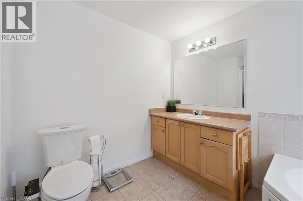 11 PATTON Drive, Cambridge, Ontario, N3C4J6 — Photo 22