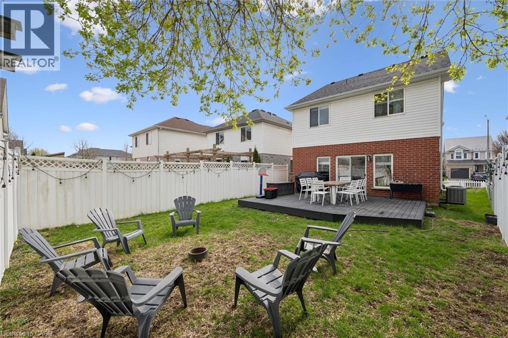 11 PATTON Drive, Cambridge, Ontario, N3C4J6 — Photo 42