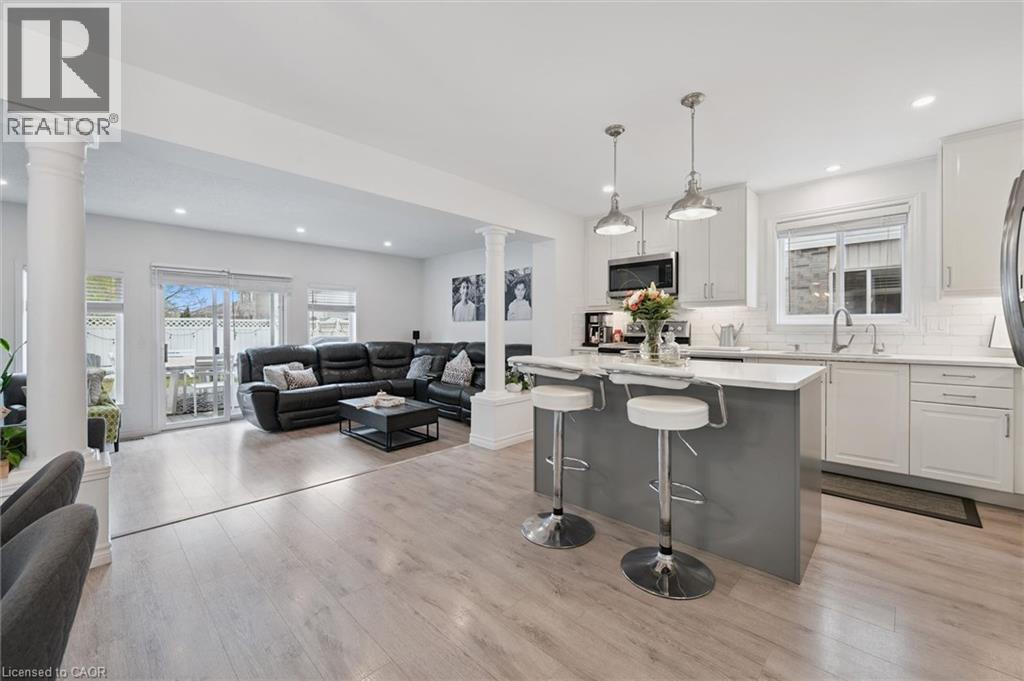 11 PATTON Drive, Cambridge, Ontario, N3C4J6 — Photo 7