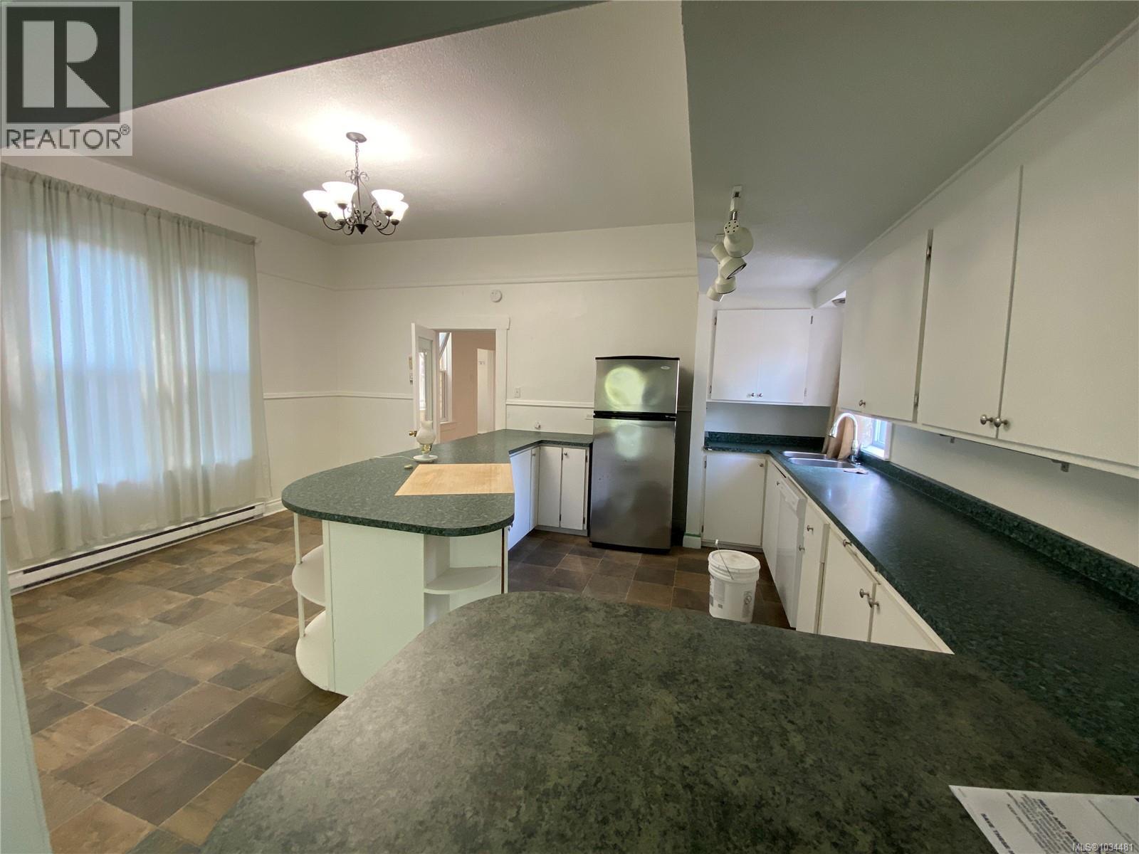 1729 Foul Bay Rd - 14