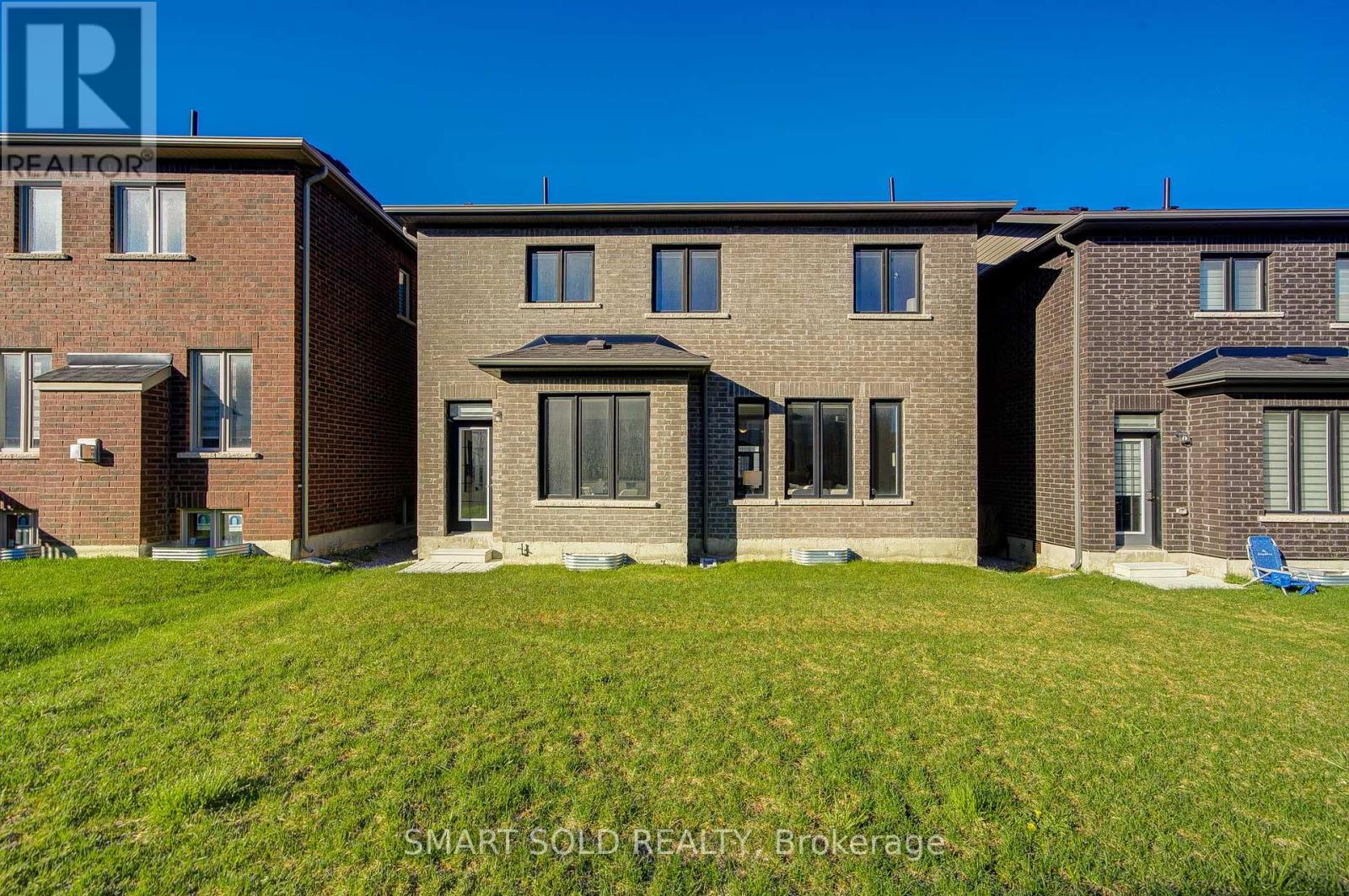 91 ANGUS MORTON CRESCENT - 49