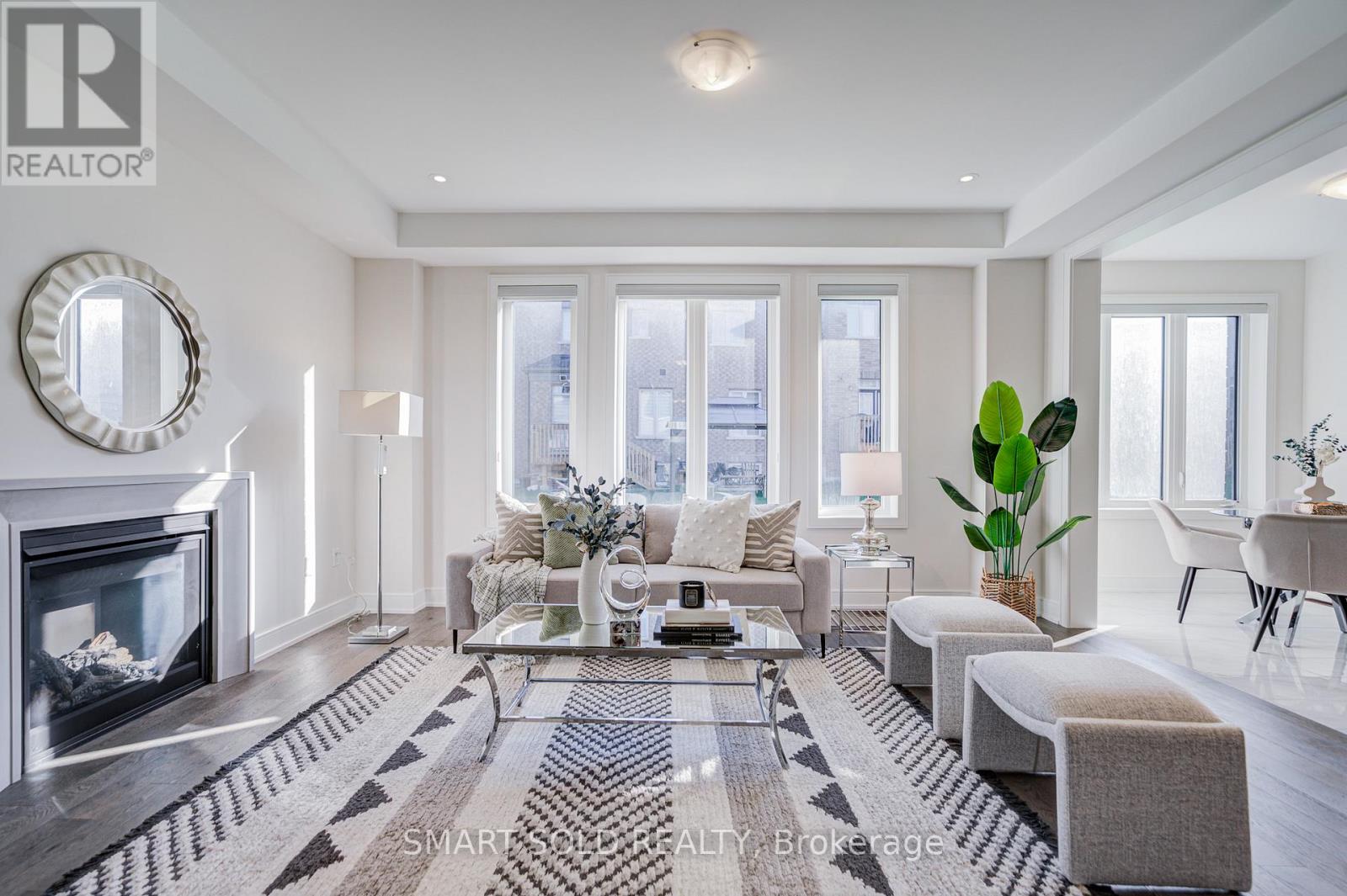 91 ANGUS MORTON CRESCENT - 7