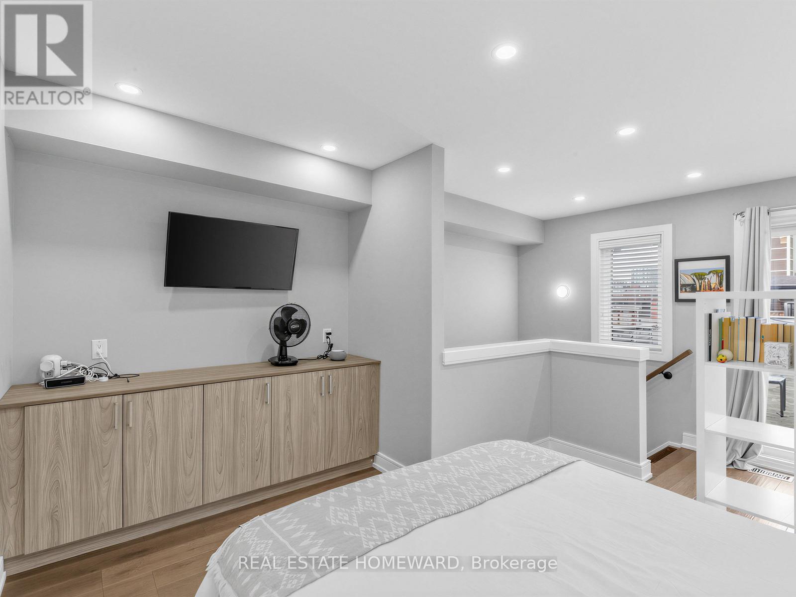 133 COWAN AVENUE - 22