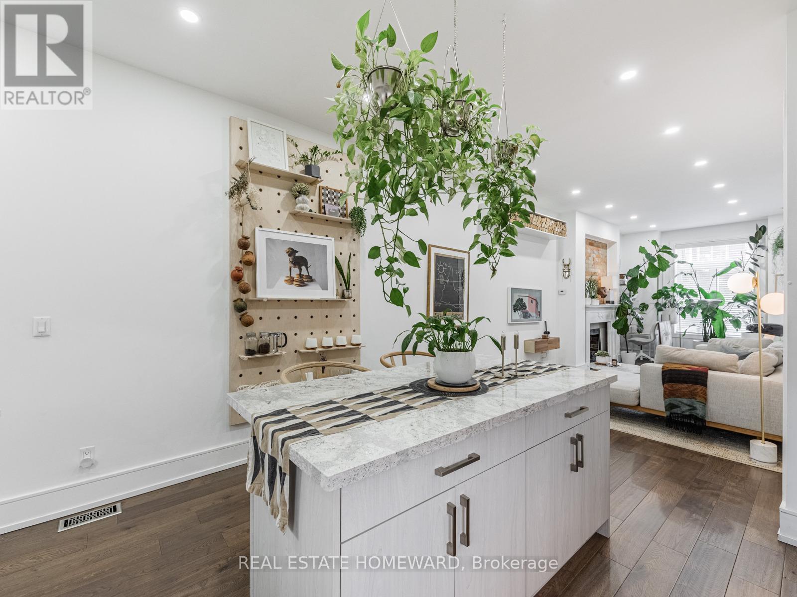133 COWAN AVENUE - 40