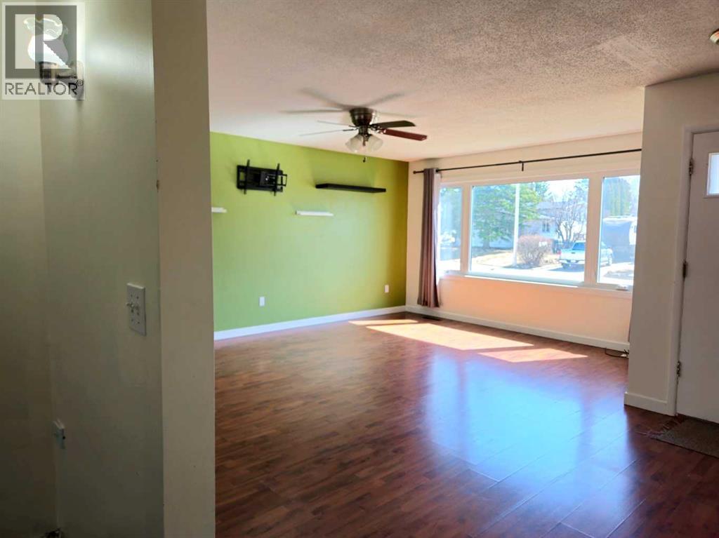 4924 39 Street, Innisfail
