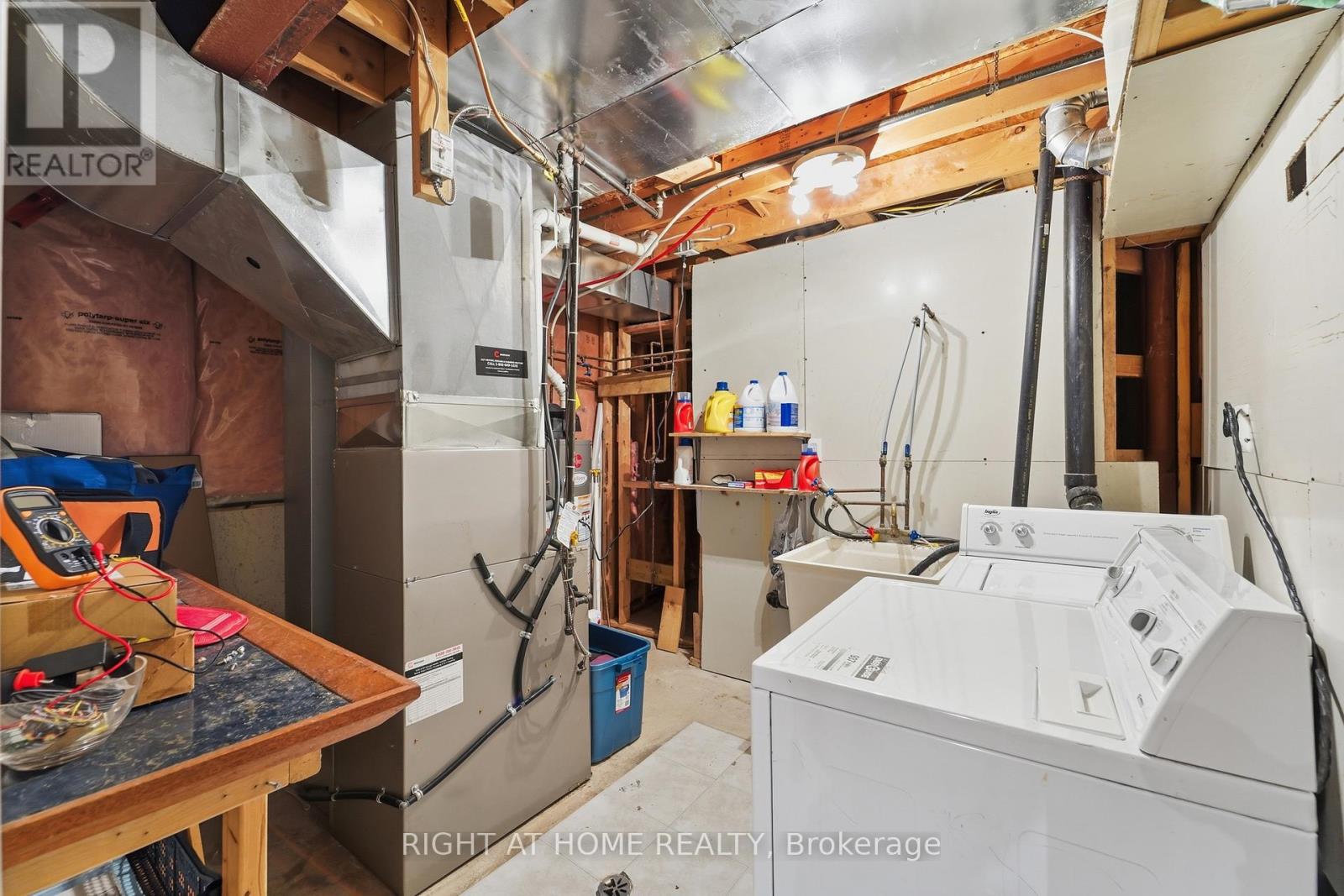 83 HEADWATER ROAD - 26