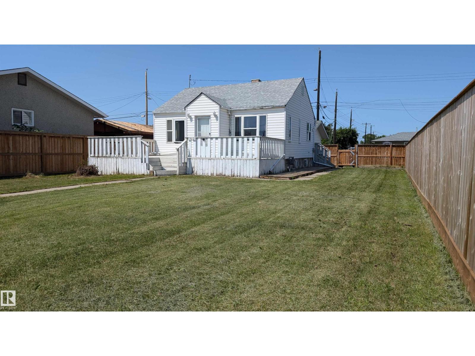7812 128 AV NW - 1