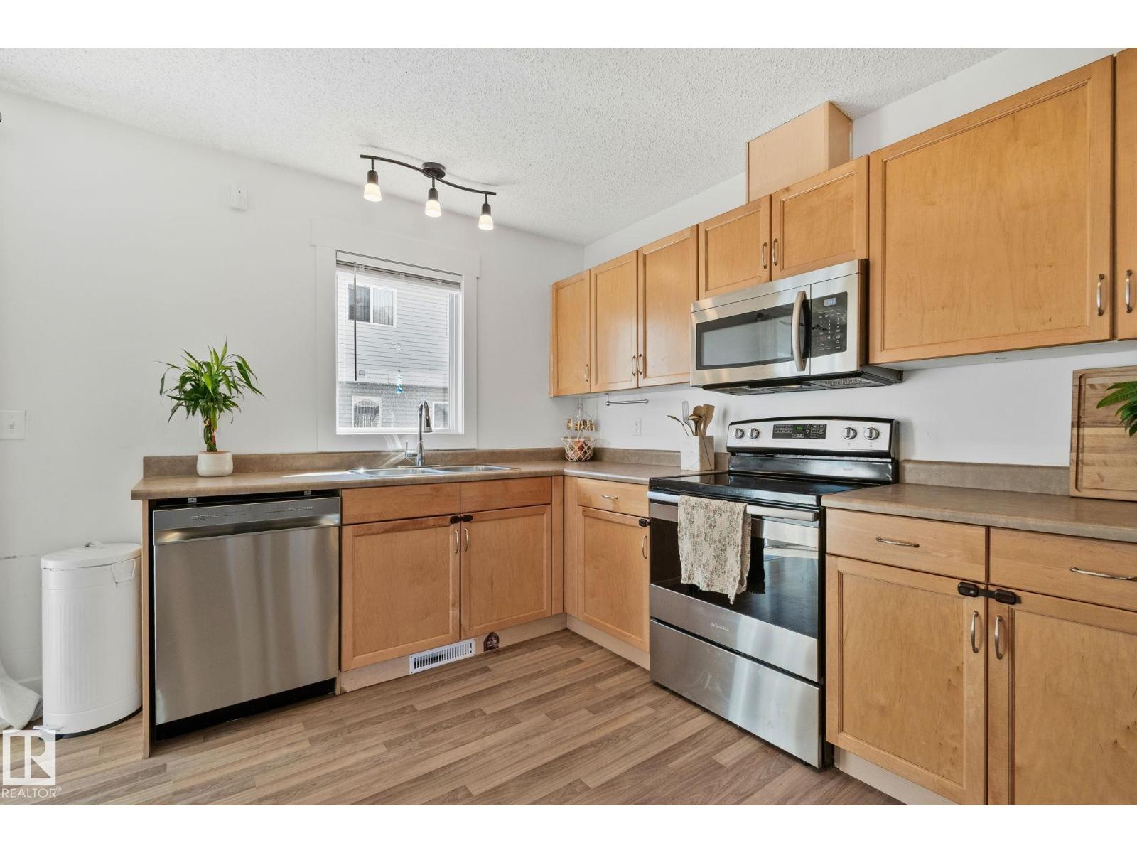 #53 2503 24 ST NW, Edmonton
