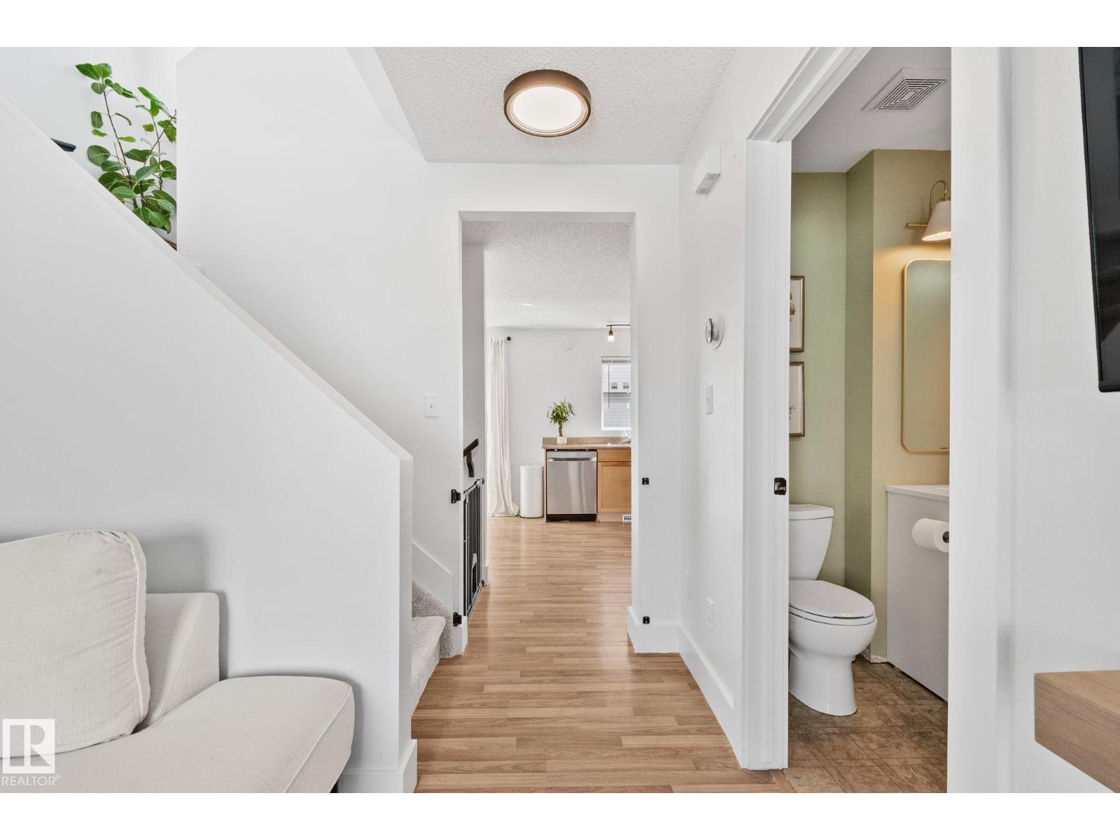 #53 2503 24 ST NW, Edmonton