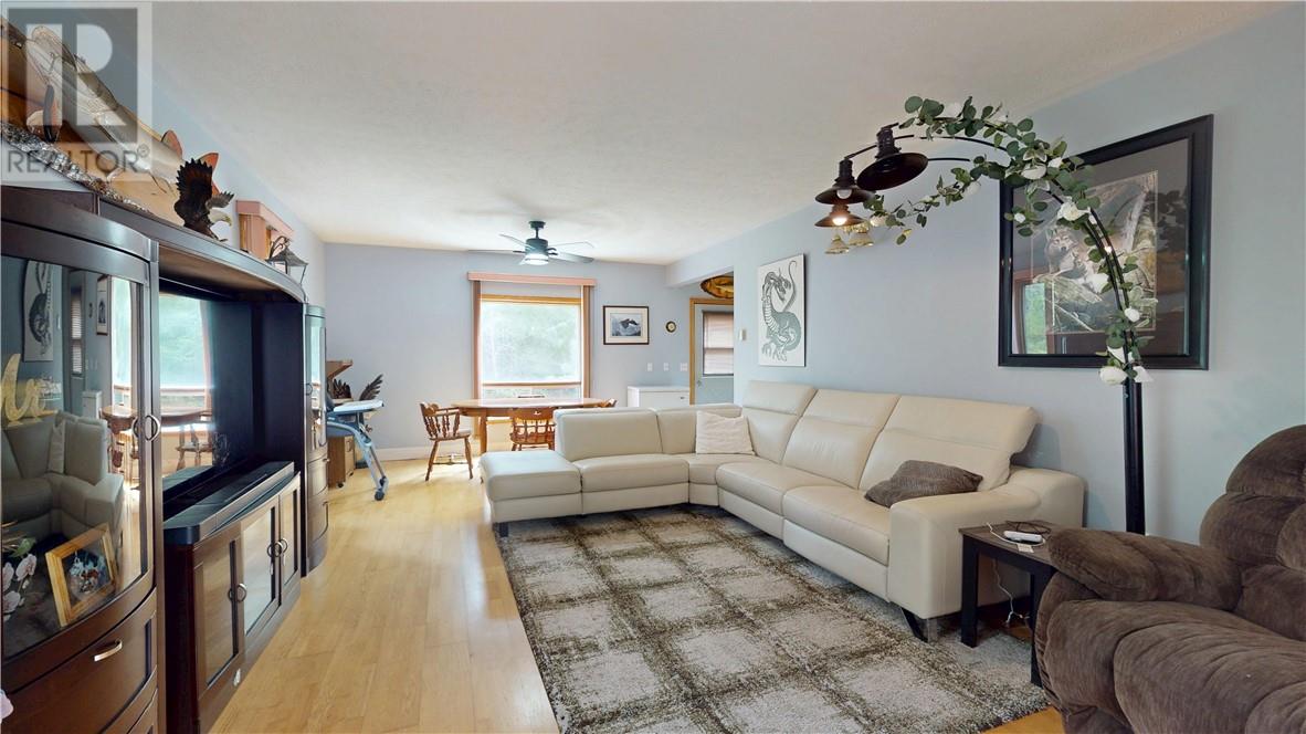 98 Southbay drive, Manitowaning, Ontario, P0P1N0 — Photo 45