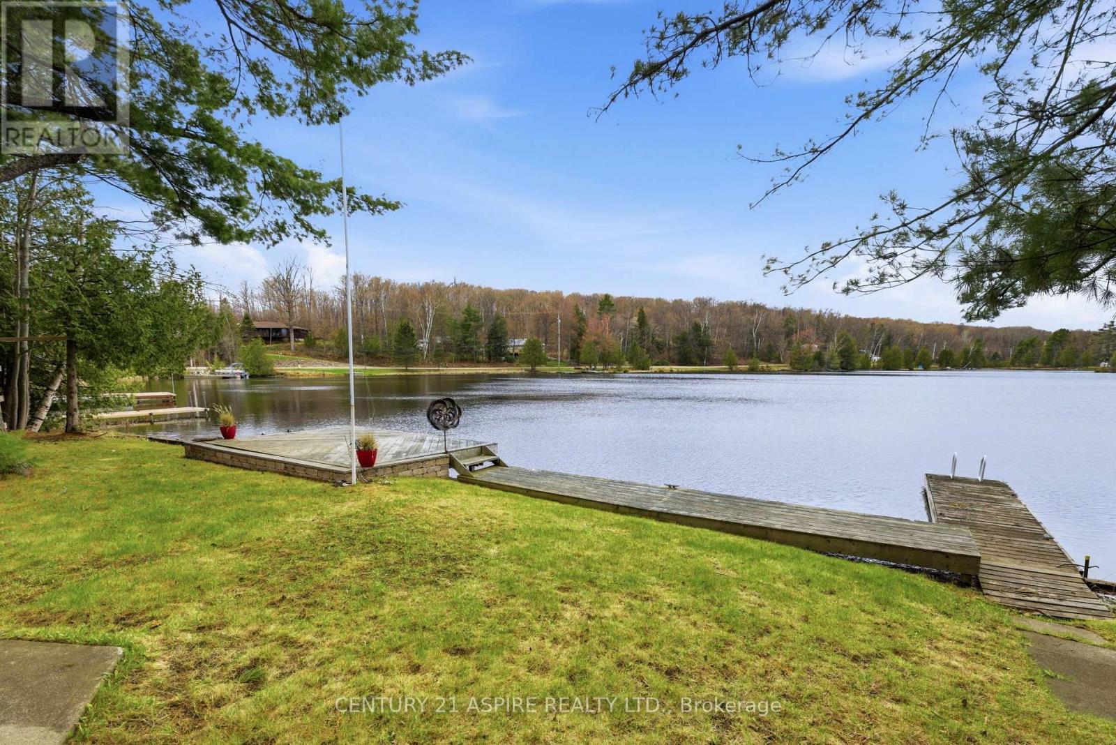 1023 PERRY POINT LANE - Image 3