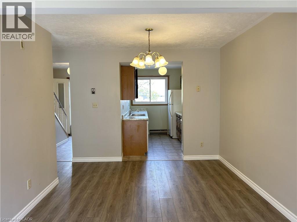 10 MONTCLAIR Crescent, Simcoe, Ontario, N3Y4R9 — Photo 7
