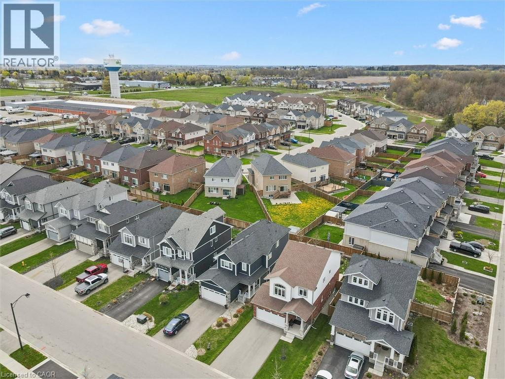 16 ROBBINS Ridge, Paris, Ontario, N3L0H2 — Photo 38