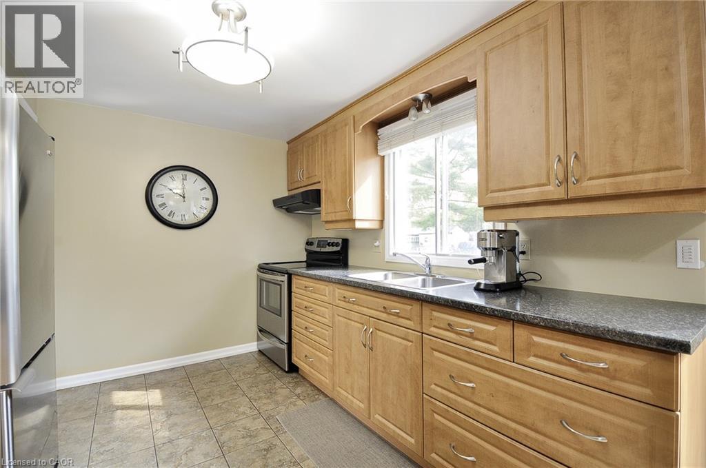 114 BAKERSFIELD Drive, Cambridge, Ontario, N1R6X6 — Photo 14