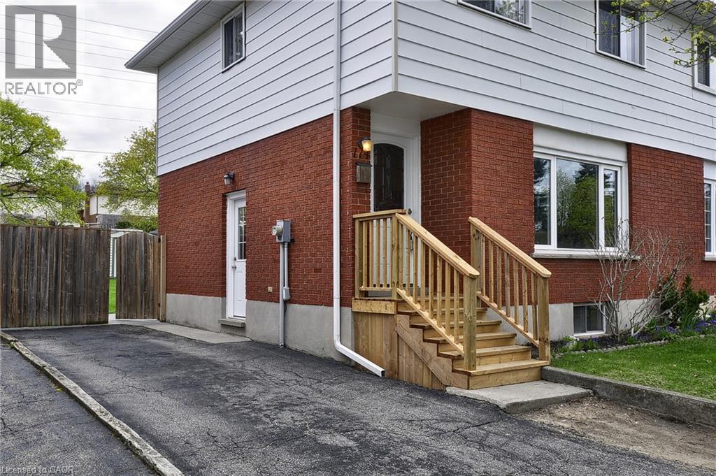 114 BAKERSFIELD Drive, Cambridge, Ontario, N1R6X6 — Photo 3