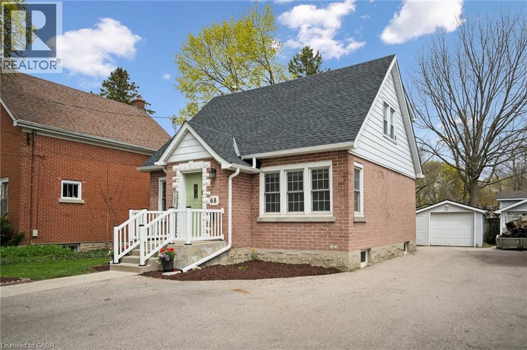 68 PLEASANT Avenue, Kitchener, Ontario, N2M4A4 — Photo 2