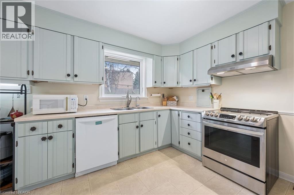 20 KATHERINE Crescent, Kitchener, Ontario, N2M2K1 — Photo 11