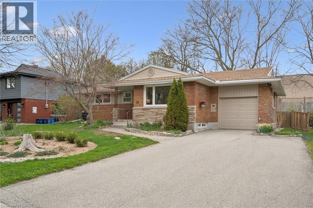 20 KATHERINE Crescent, Kitchener, Ontario, N2M2K1 — Photo 2