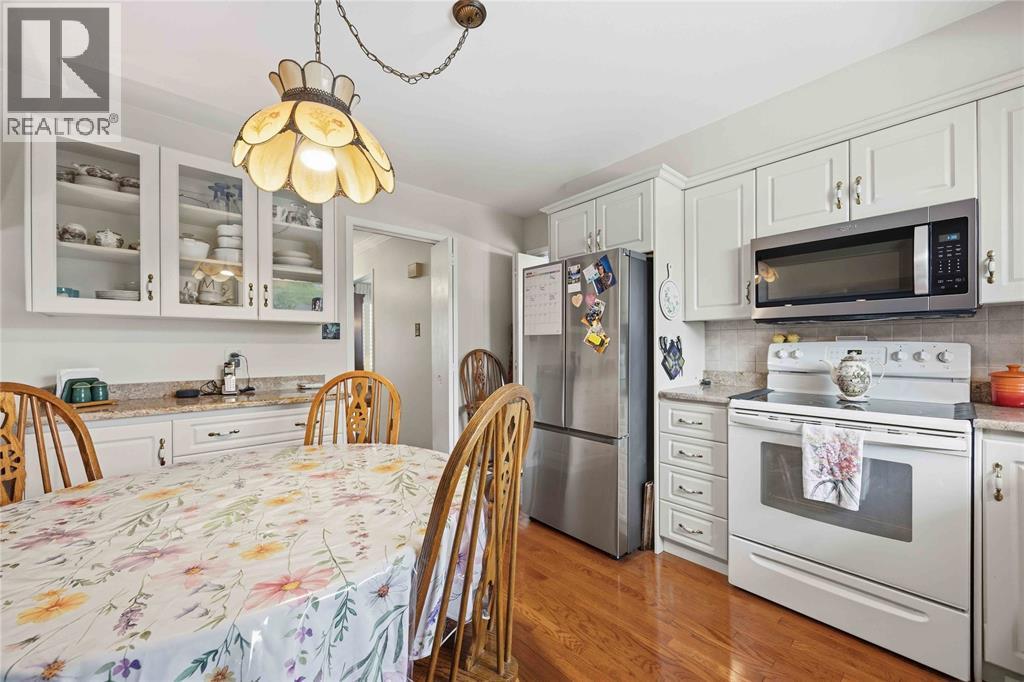 23 DUKINFIELD COURT, Sarnia, Ontario, N7S3Z4 — Photo 8