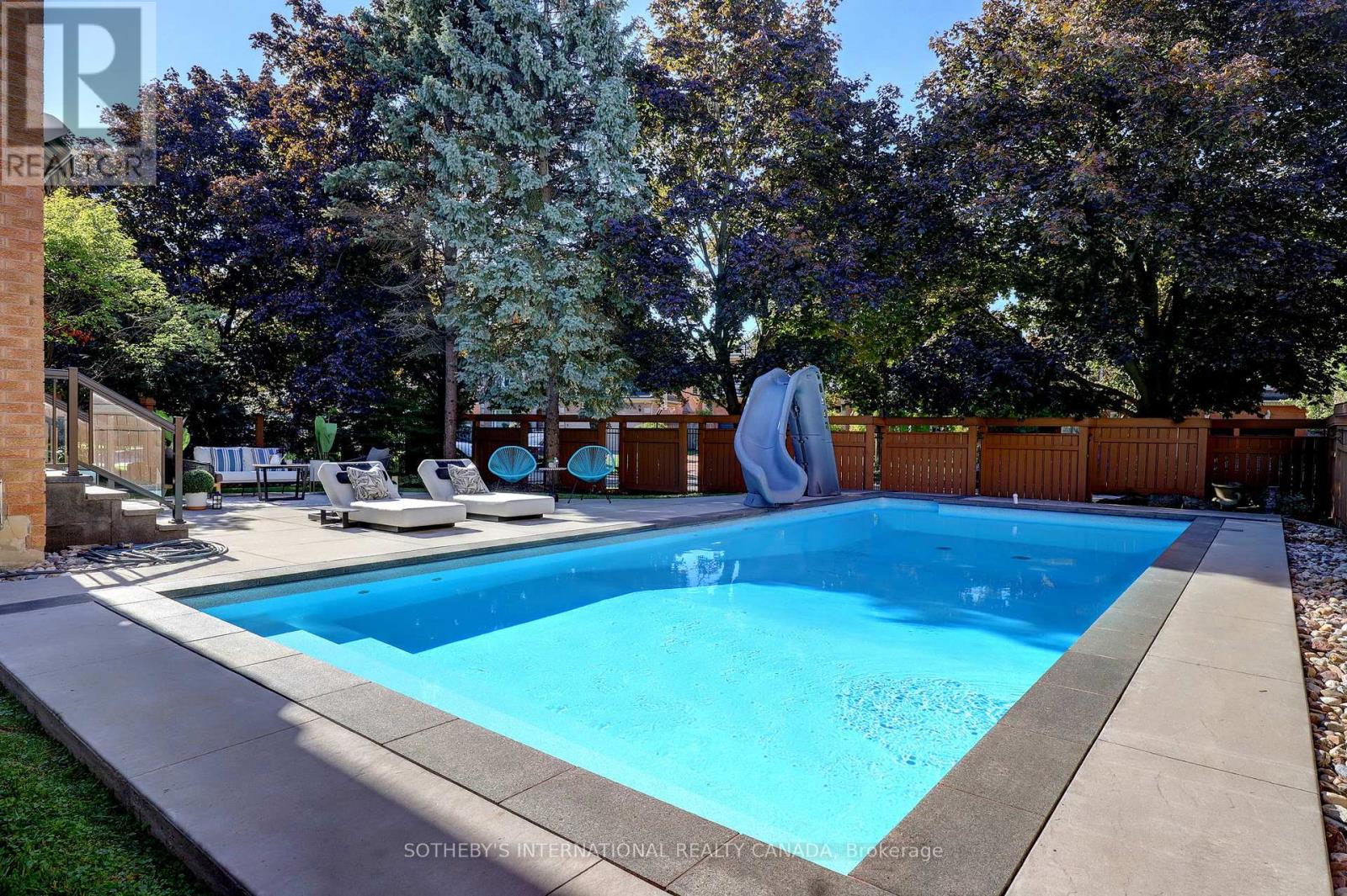 1939 CALGARY COURT - Image 2