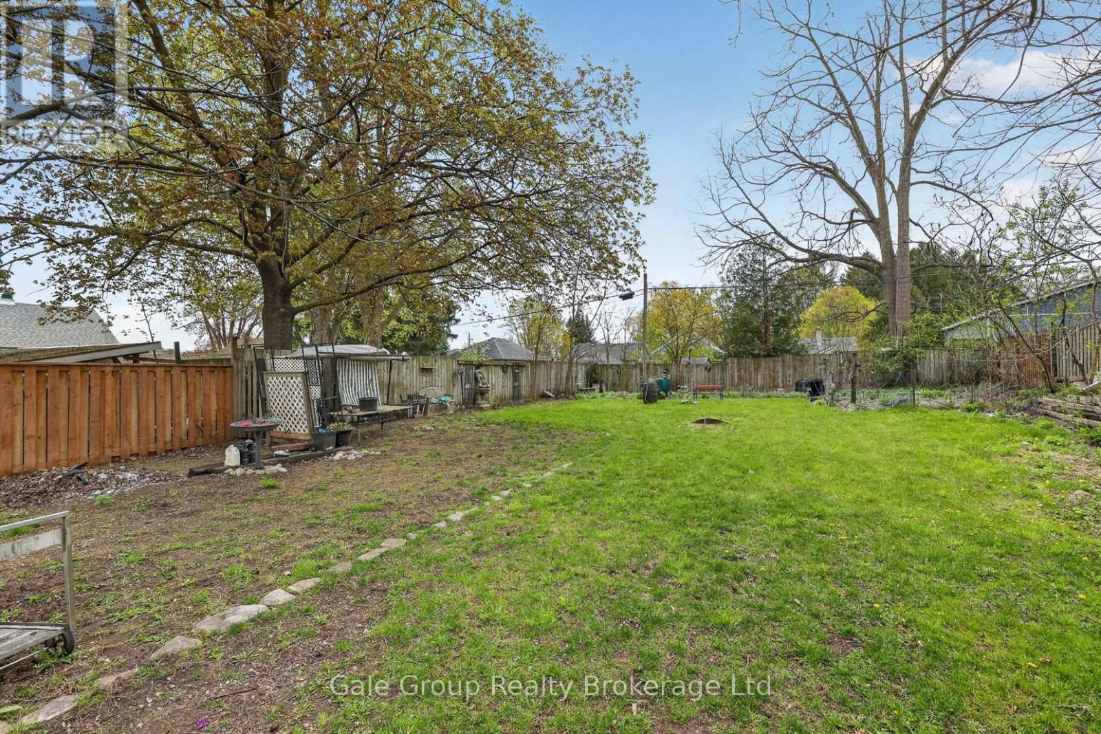 163 THAMES STREET N - 11