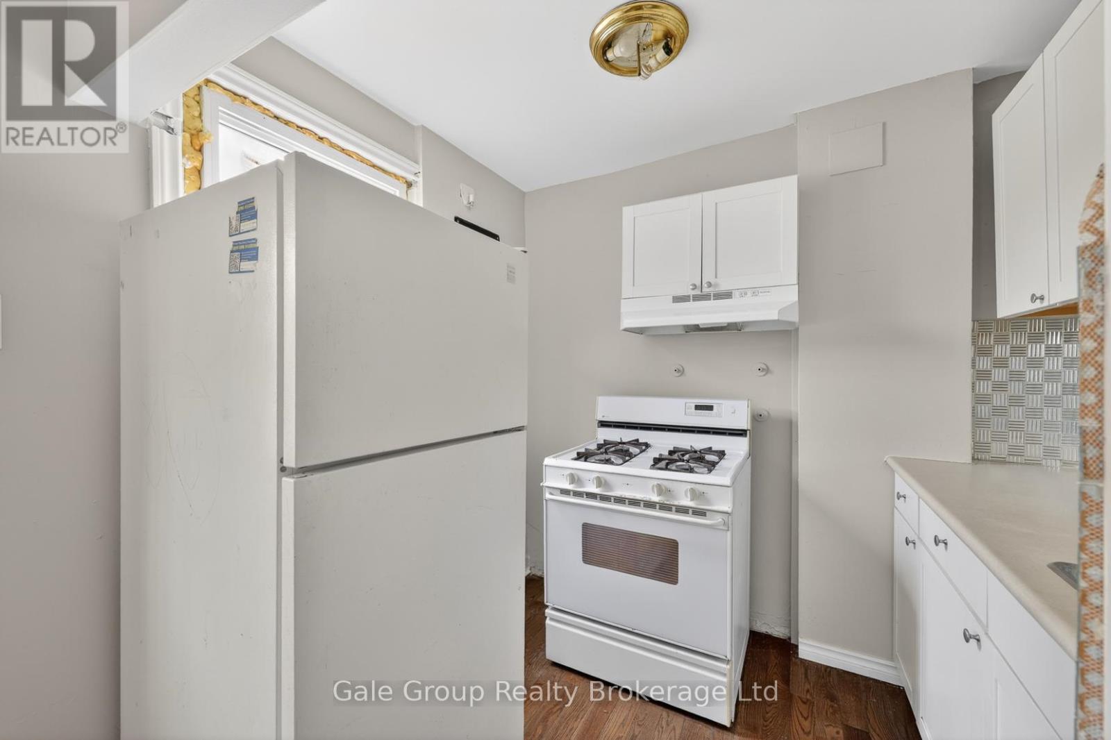 163 THAMES STREET N - 15
