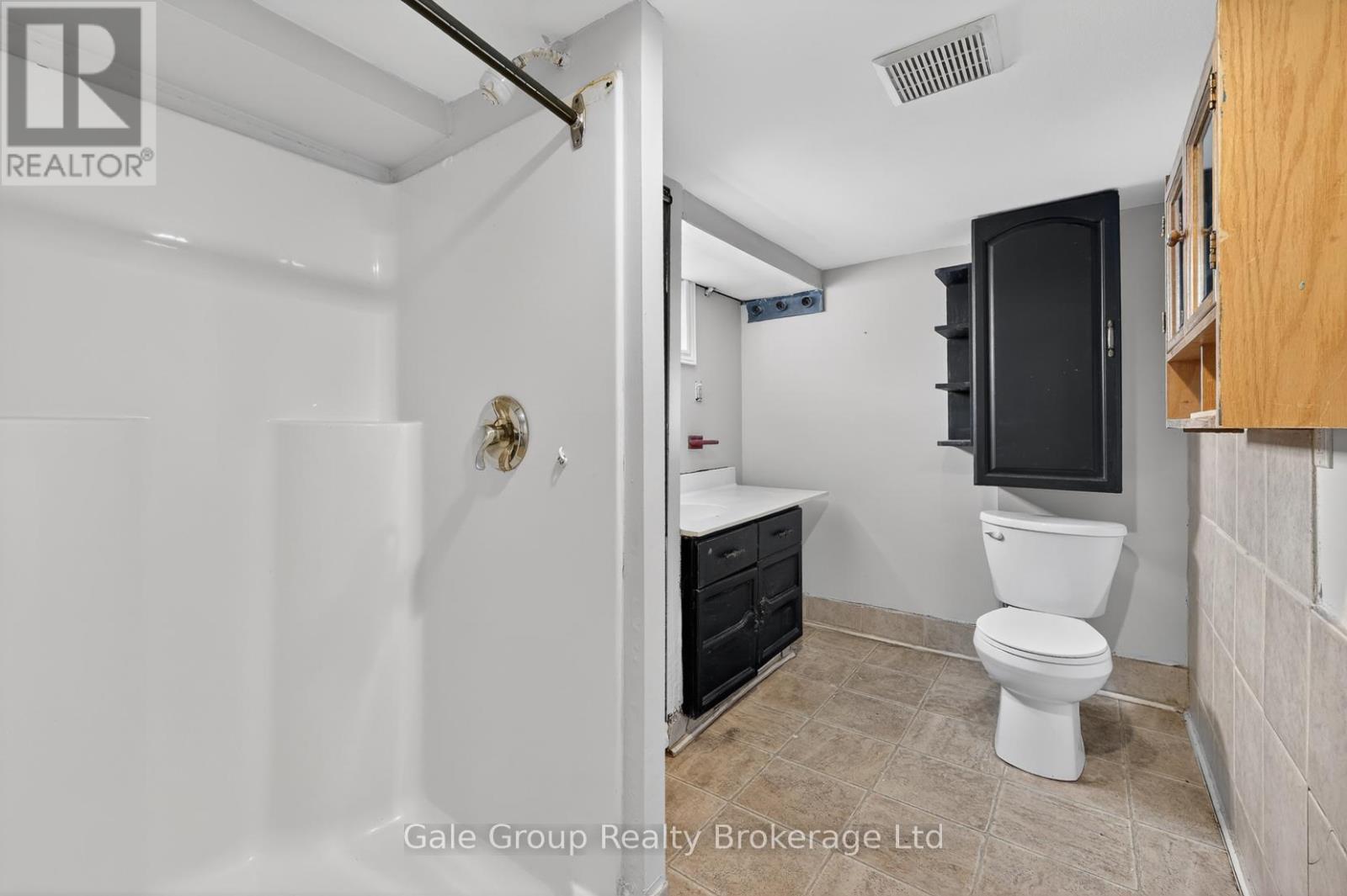 163 THAMES STREET N - 27