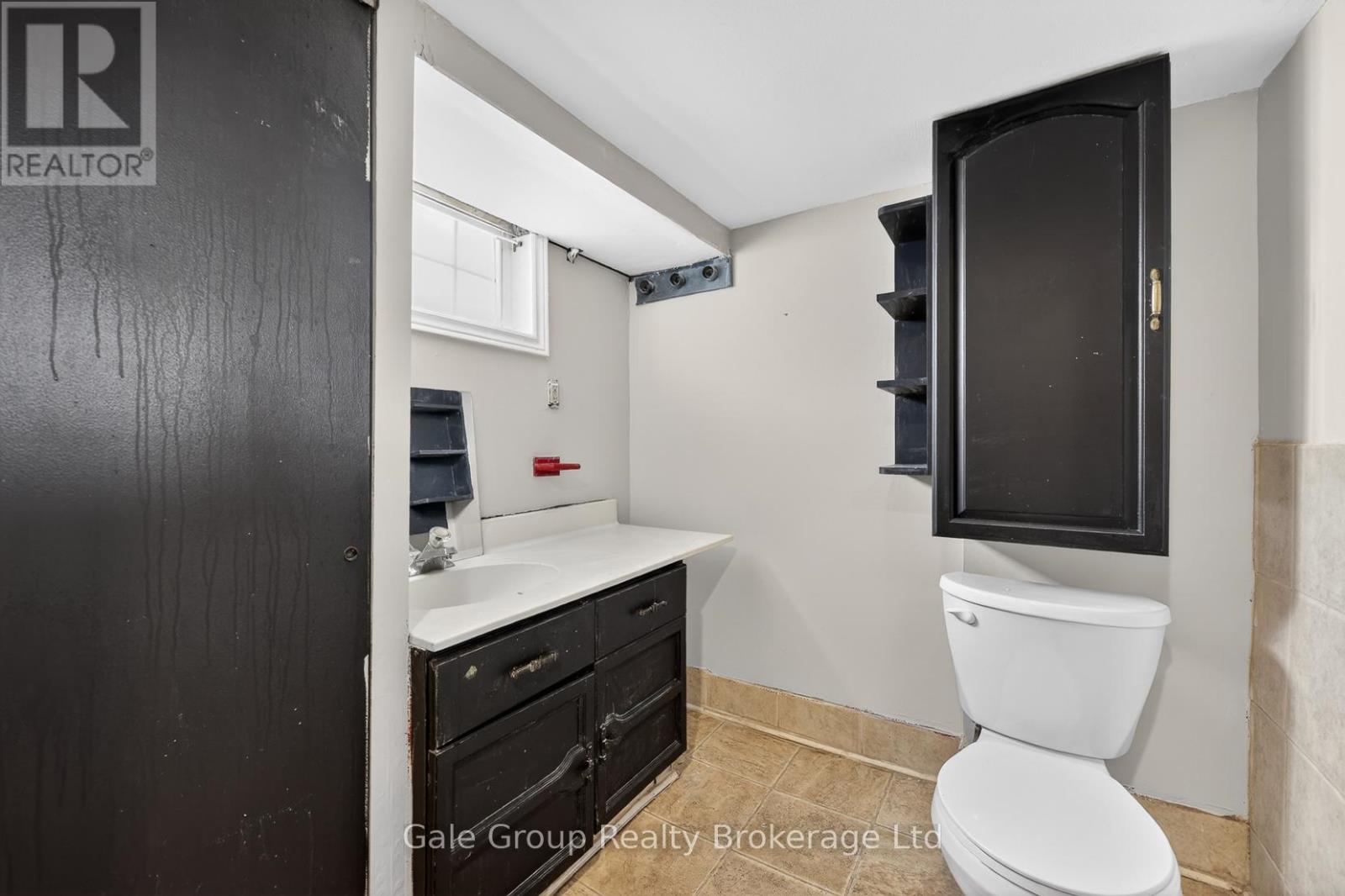 163 THAMES STREET N - 28