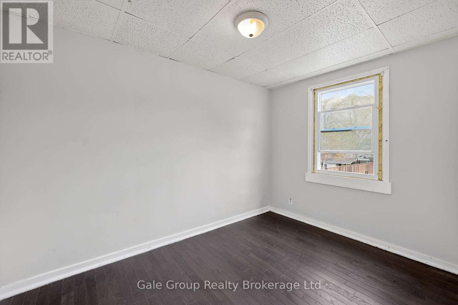 163 THAMES STREET N - 36